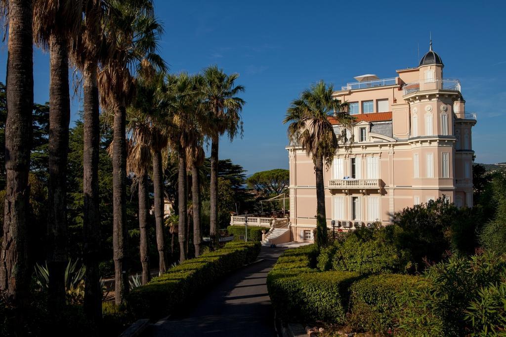 Hotel Les Tourelles Sainte-Maxime Kültér fotó