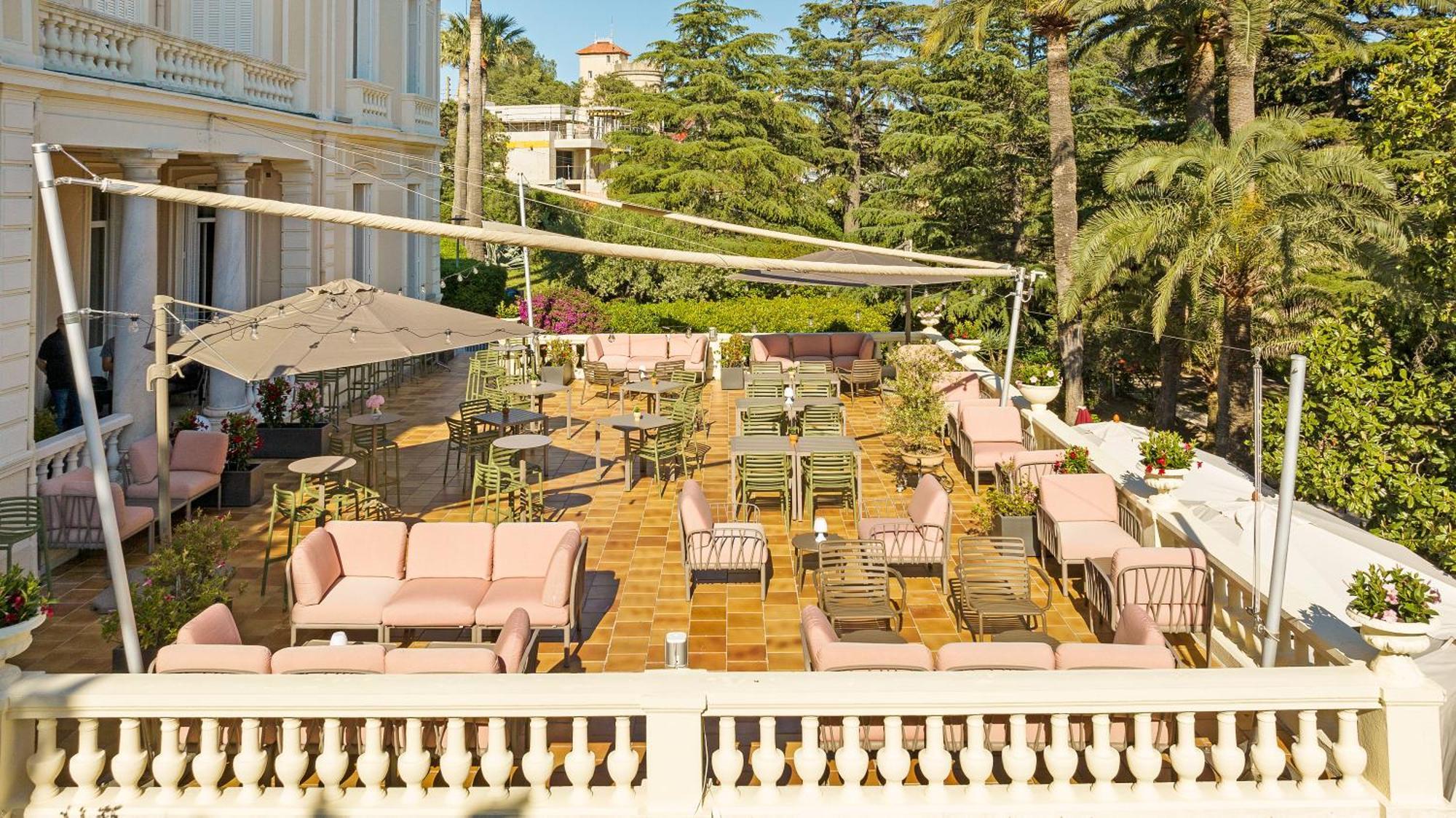Hotel Les Tourelles Sainte-Maxime Kültér fotó