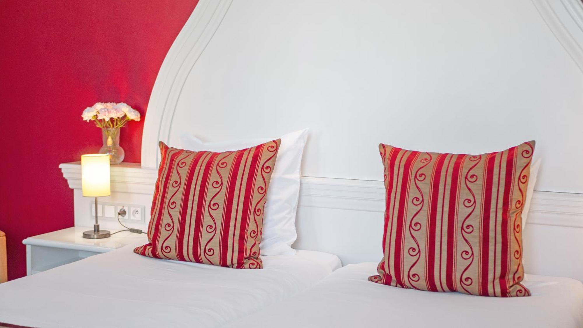 Hotel Les Tourelles Sainte-Maxime Kültér fotó