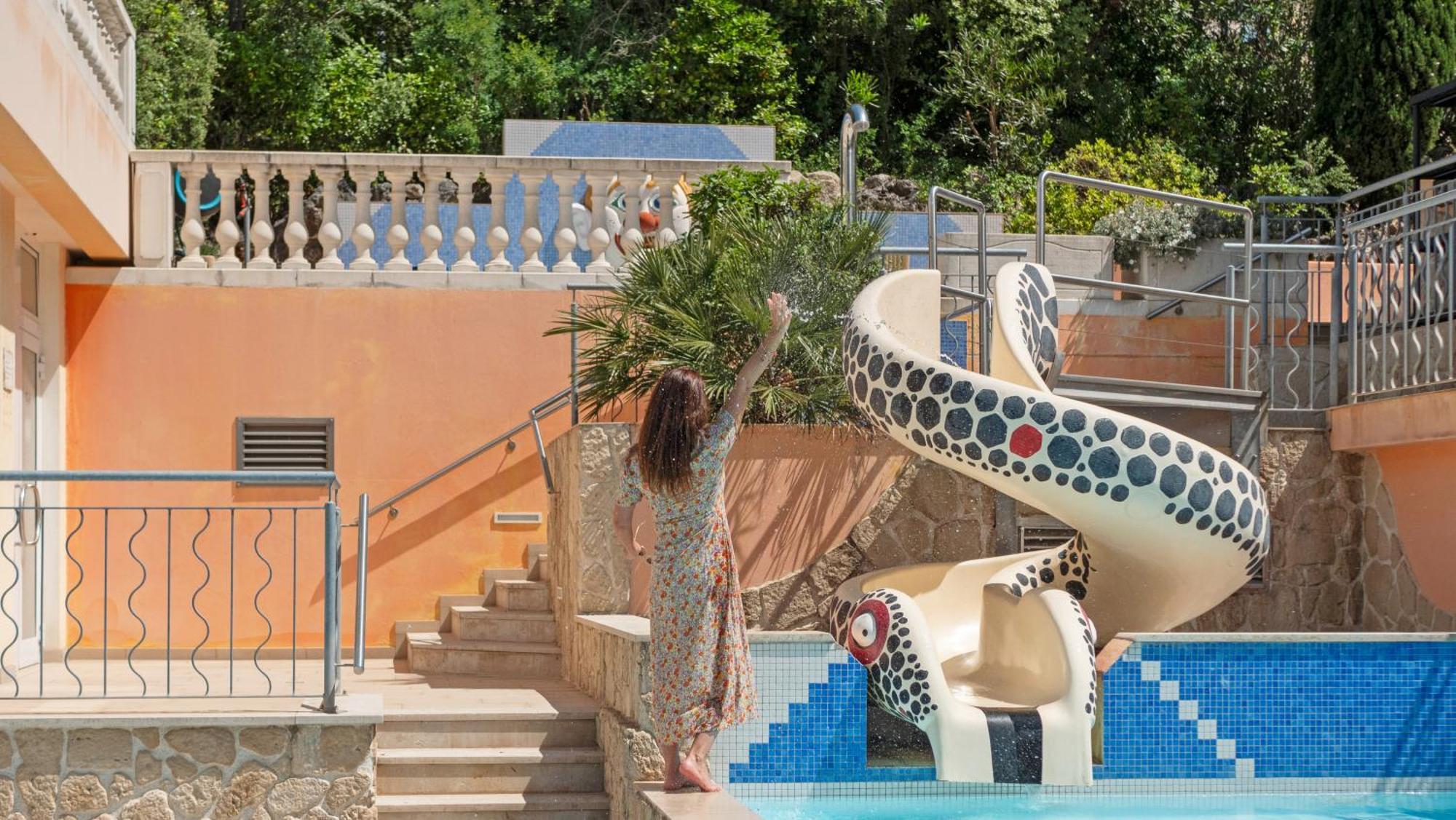 Hotel Les Tourelles Sainte-Maxime Kültér fotó